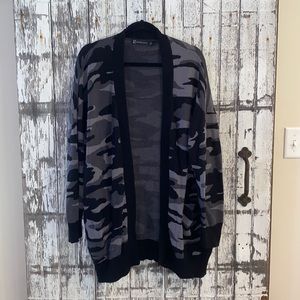 NY & Co black gray camo cocoon oversized cardigan
